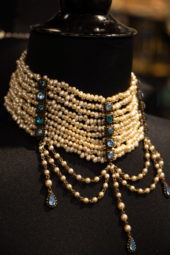 collier perle exposition l'age d'or du bijou créateur (1960-2000)